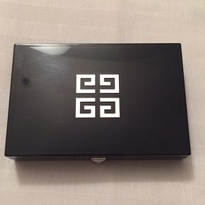 Authentic 💗💗  GIVENCHY Prisme Blush 🌟